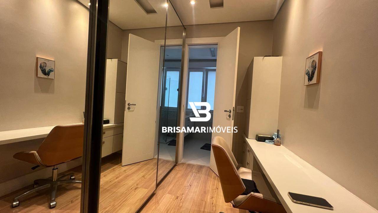 Casa à venda e aluguel com 4 quartos, 458m² - Foto 19