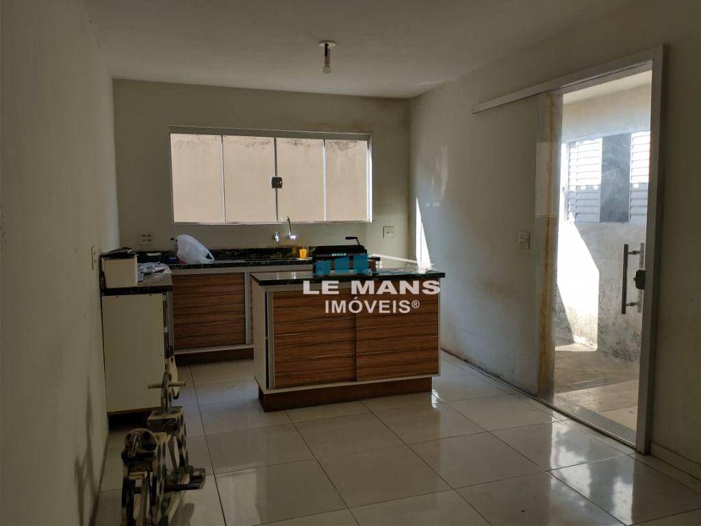 Casa à venda com 3 quartos, 139m² - Foto 7