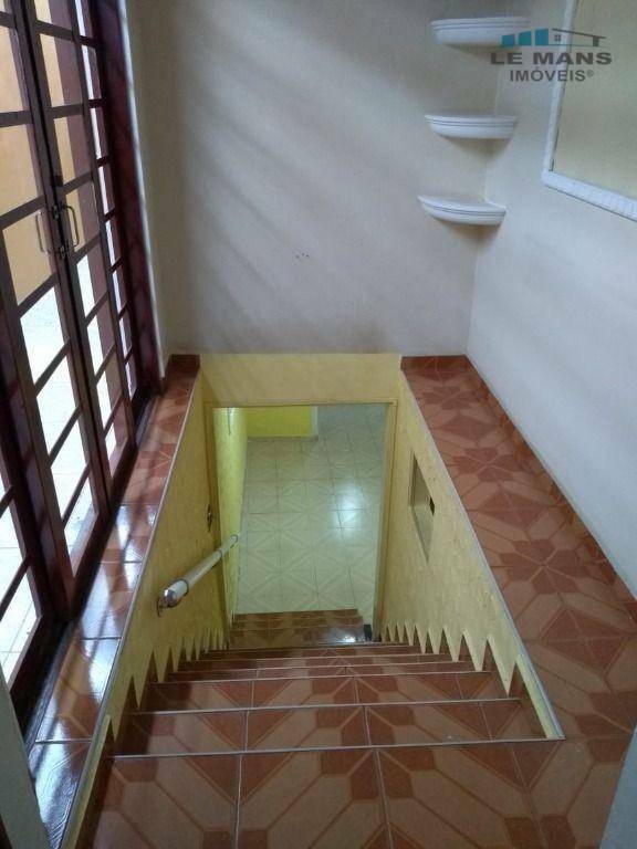 Casa à venda com 2 quartos, 150m² - Foto 13