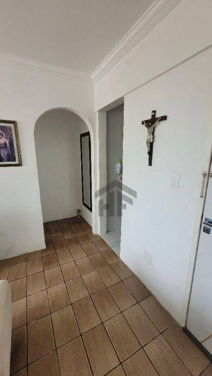 Apartamento à venda com 3 quartos, 70m² - Foto 13