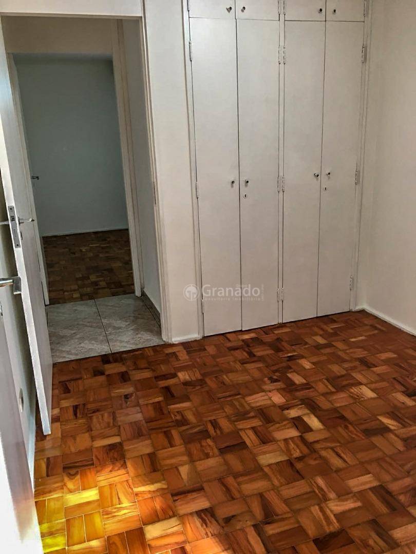 Apartamento à venda com 3 quartos, 83m² - Foto 3