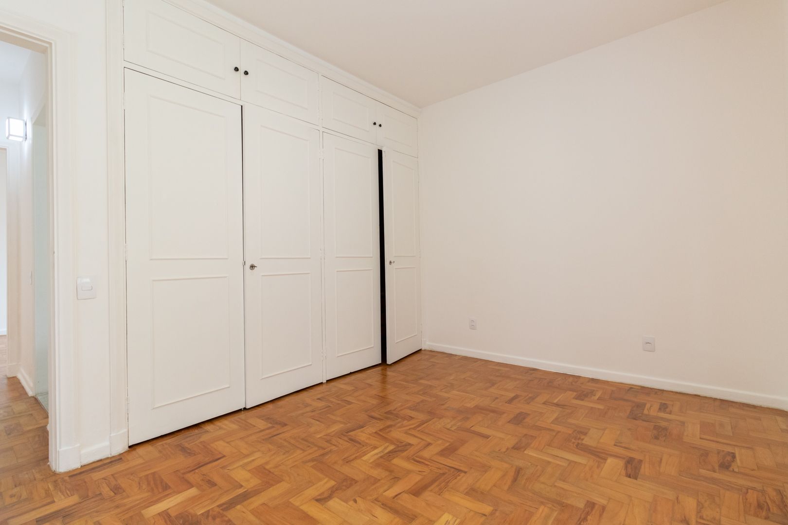 Apartamento à venda com 2 quartos, 86m² - Foto 25