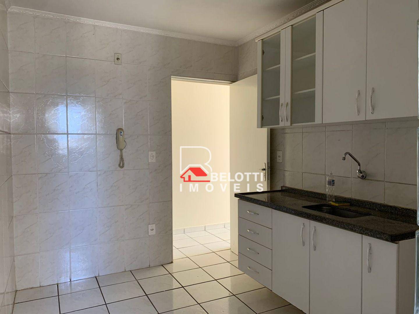 Apartamento à venda com 3 quartos, 58m² - Foto 2