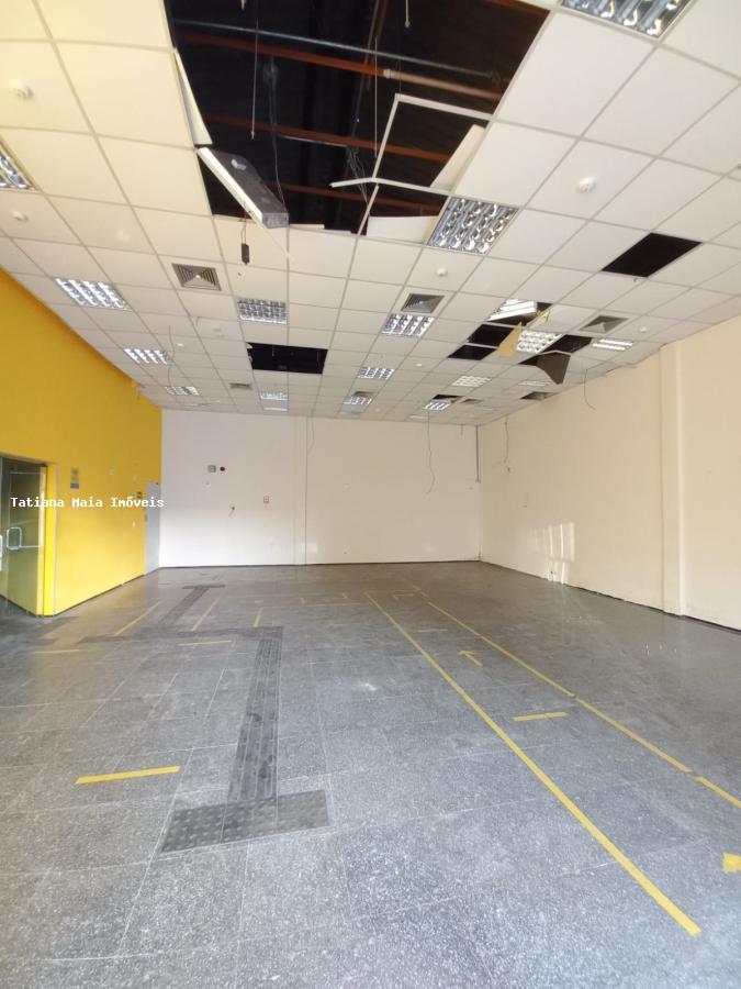 Prédio Inteiro para alugar, 1200m² - Foto 7