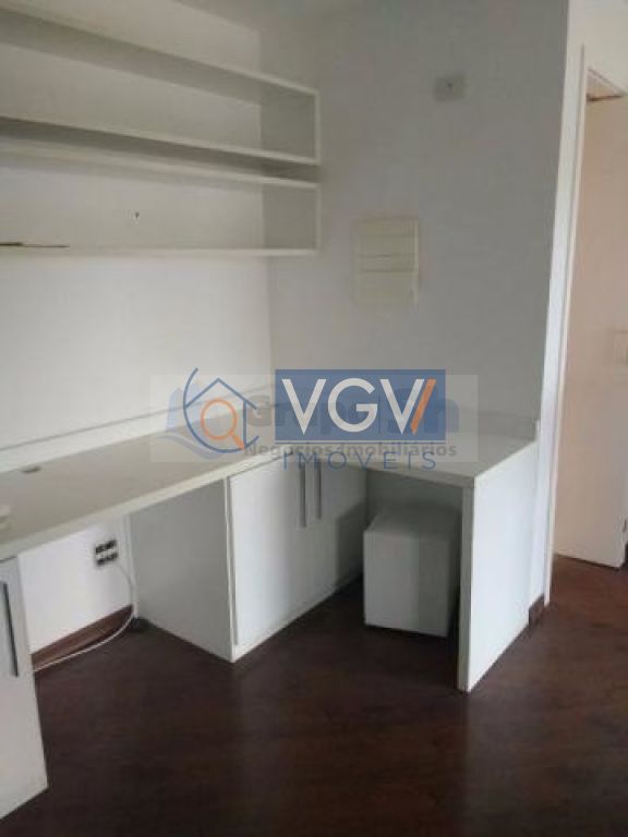 Apartamento à venda com 1 quarto, 37m² - Foto 2