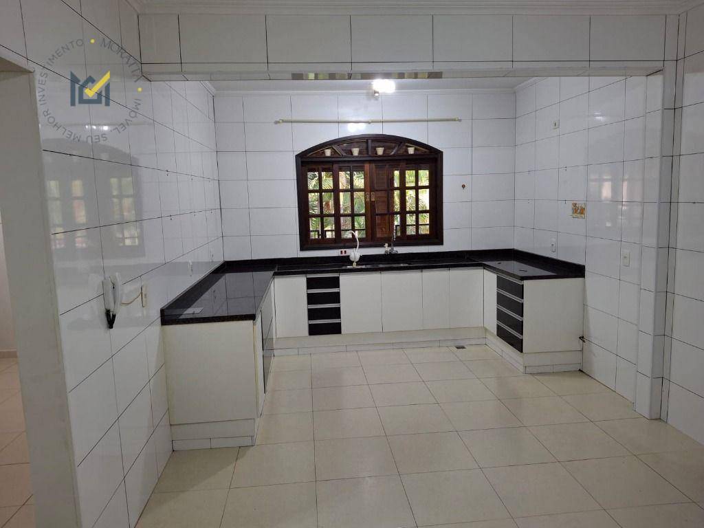Chácara à venda com 2 quartos, 230m² - Foto 2