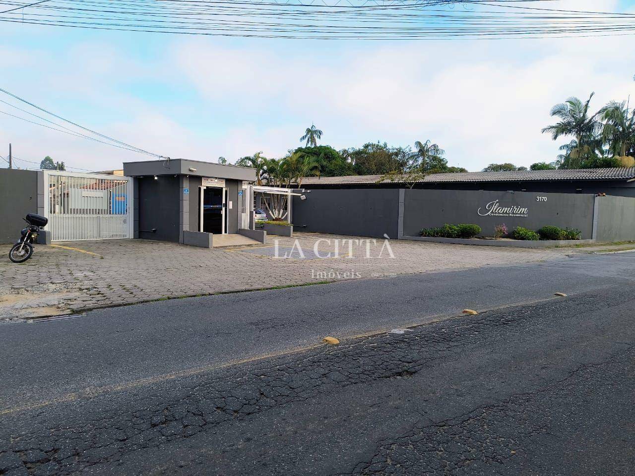 Casa de Condomínio à venda com 3 quartos, 115m² - Foto 2