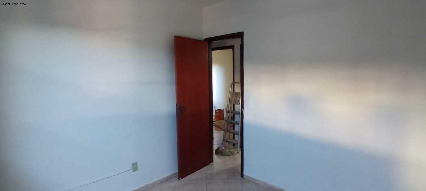 Apartamento à venda com 3 quartos, 70m² - Foto 2