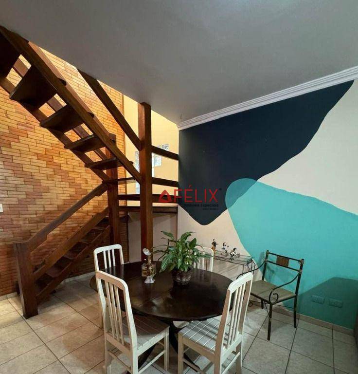 Casa, 3 quartos, 140 m² - Foto 2