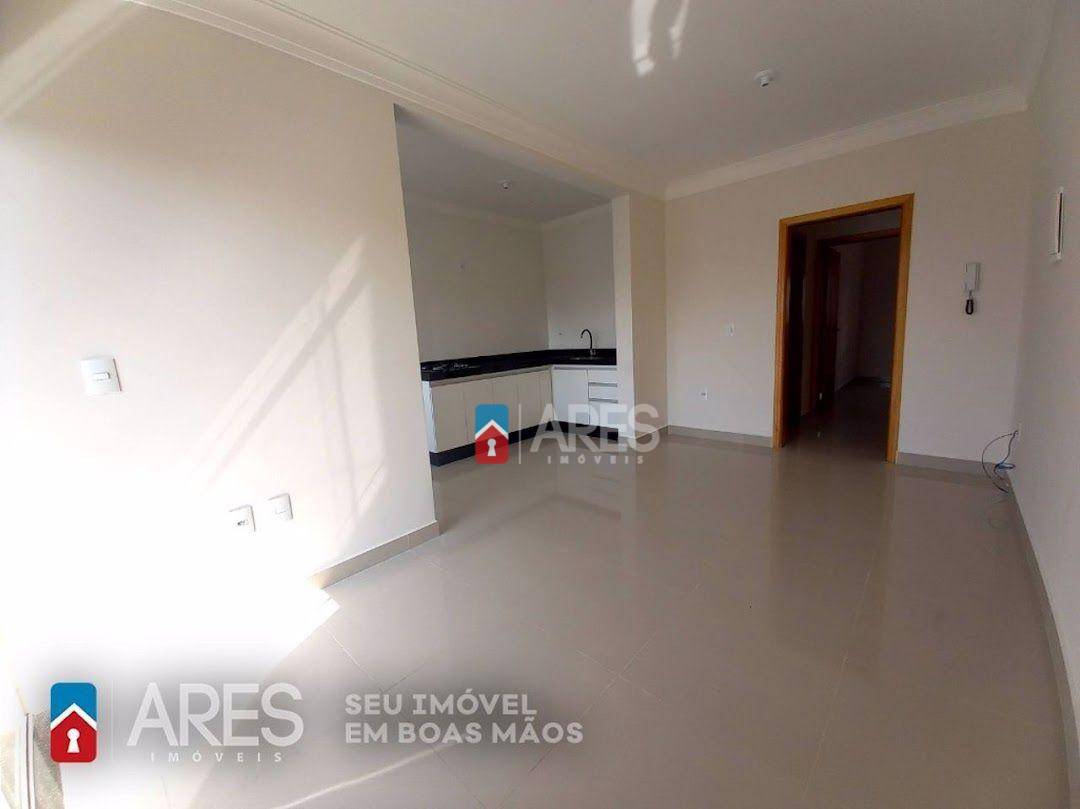 Apartamento para alugar com 2 quartos, 60m² - Foto 2