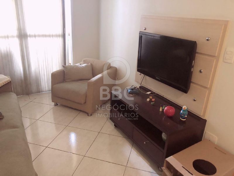 Apartamento para alugar com 2 quartos, 70m² - Foto 2