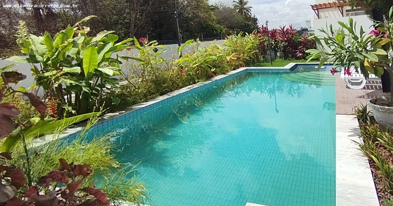 Casa à venda com 4 quartos, 337m² - Foto 1