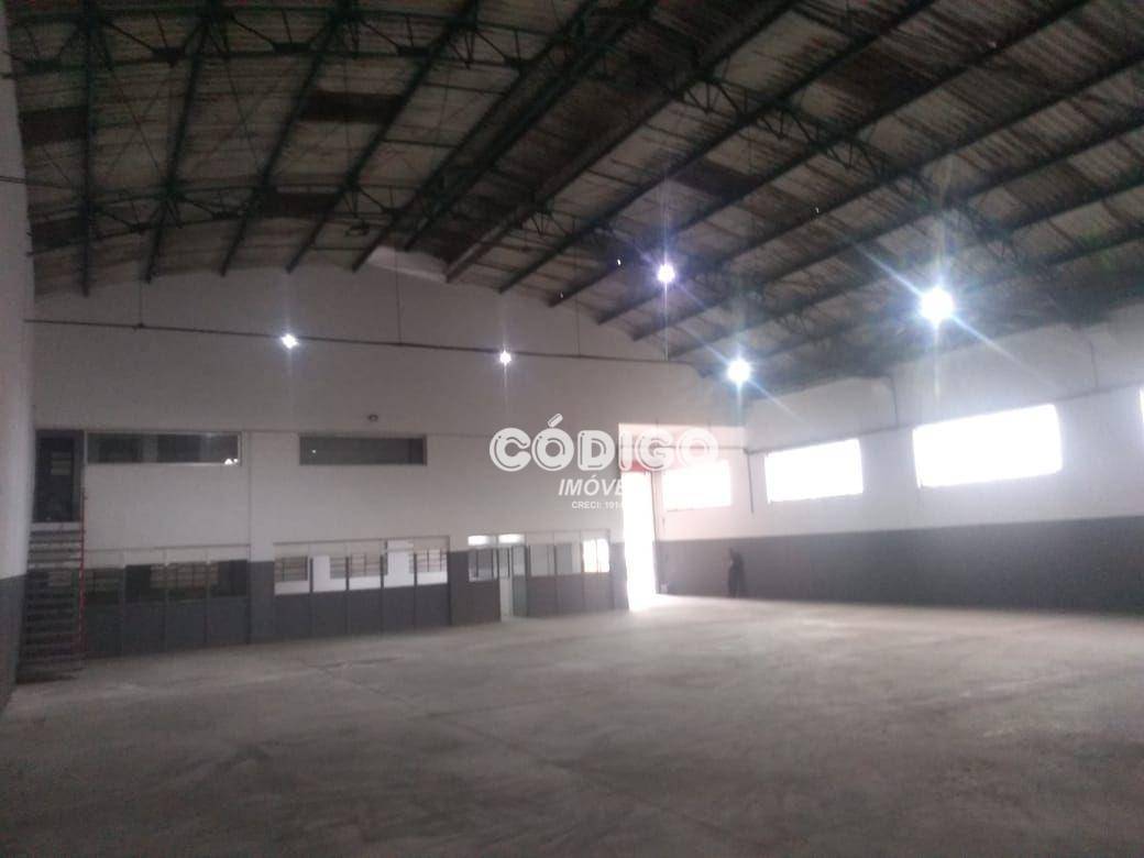 Depósito-Galpão-Armazém para alugar, 1000m² - Foto 1