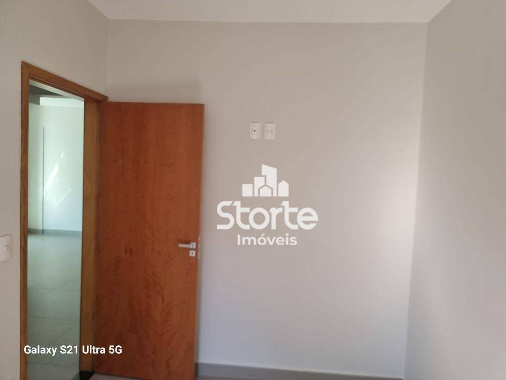 Apartamento à venda com 2 quartos, 68m² - Foto 17