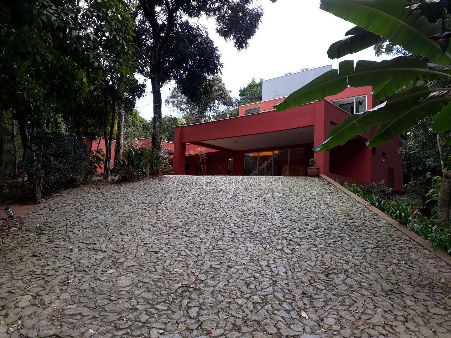 Casa de Condomínio à venda com 3 quartos, 381m² - Foto 1