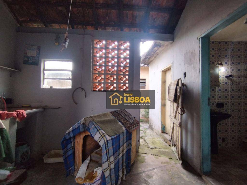 Casa à venda com 2 quartos, 250m² - Foto 24