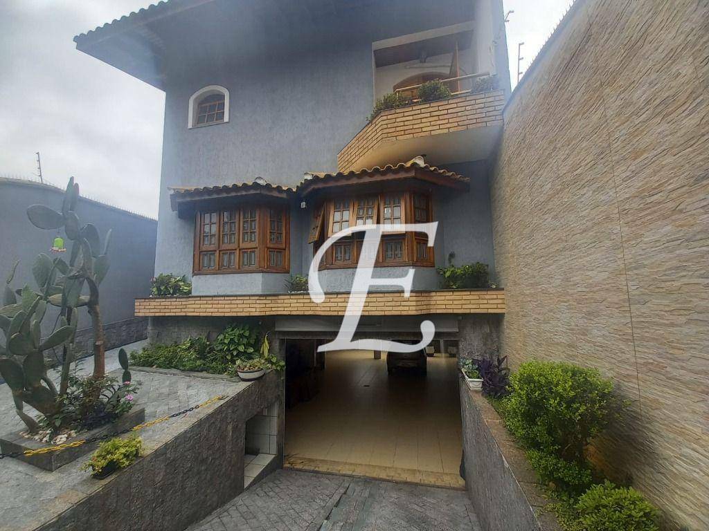 Sobrado à venda com 4 quartos, 256m² - Foto 47