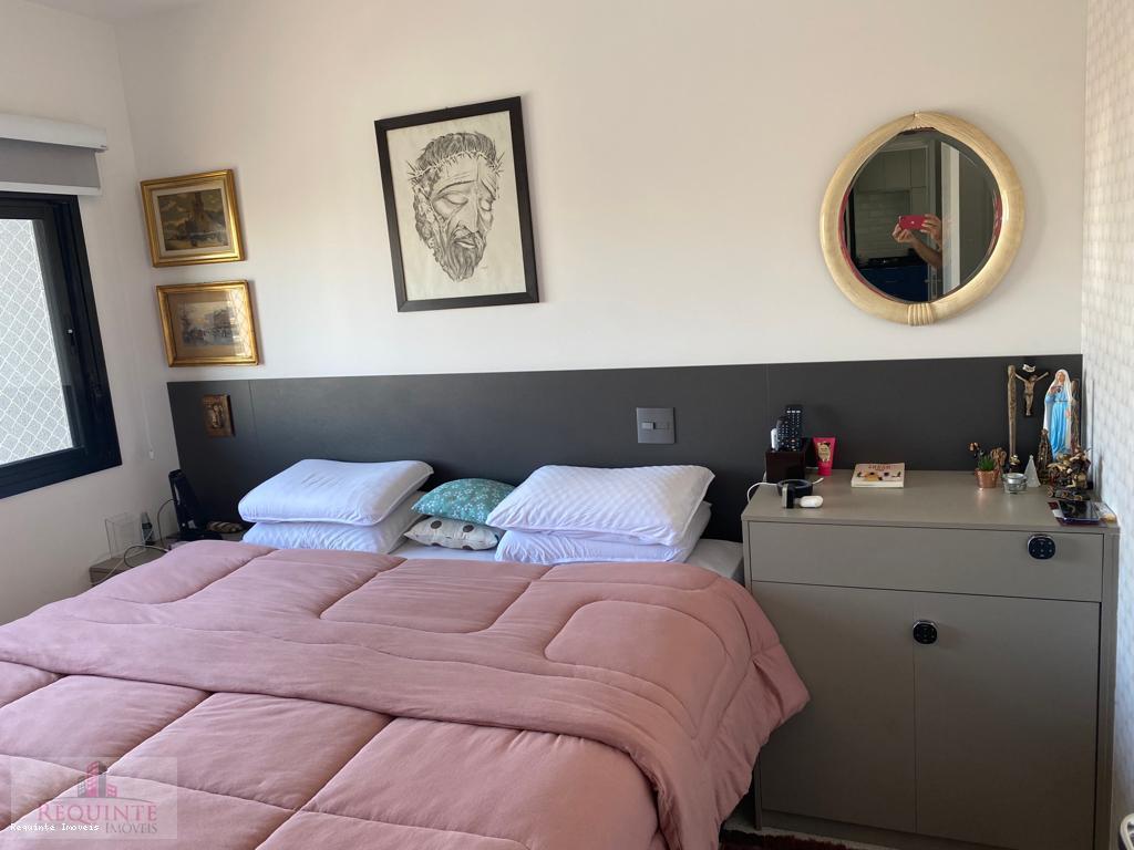 Apartamento à venda com 2 quartos, 55m² - Foto 32