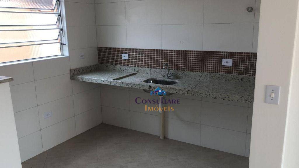 Casa para alugar com 2 quartos, 60m² - Foto 10