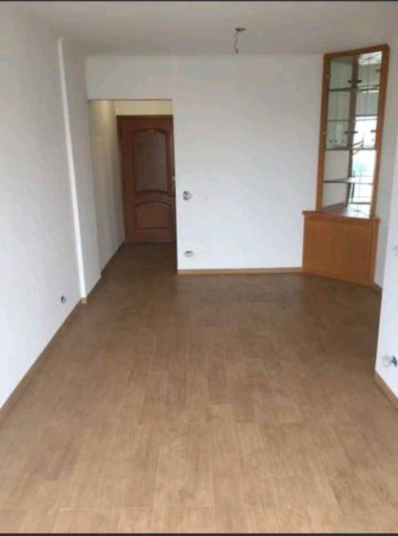 Apartamento à venda com 3 quartos, 85m² - Foto 1