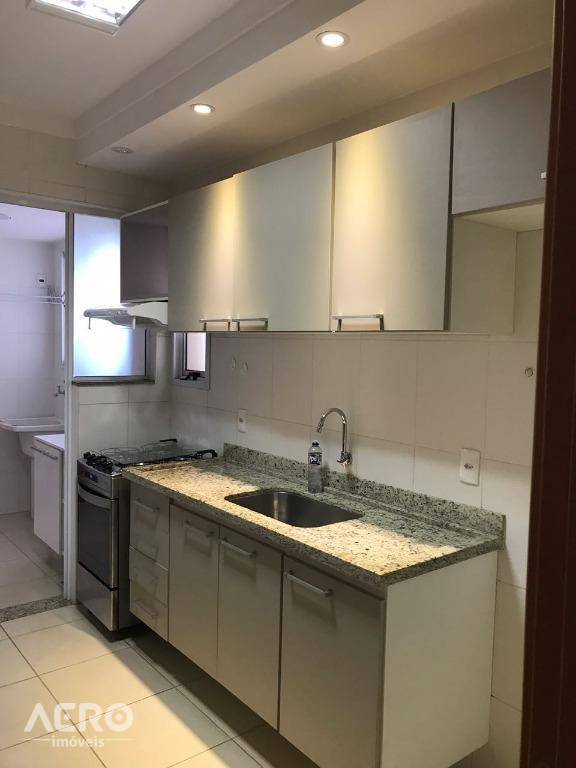 Apartamento para alugar com 3 quartos, 86m² - Foto 15