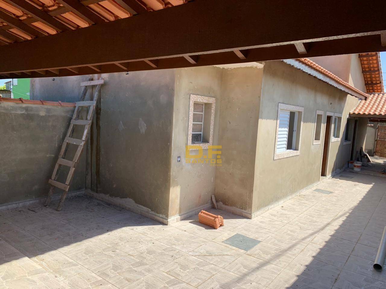 Casa à venda com 2 quartos, 1m² - Foto 1