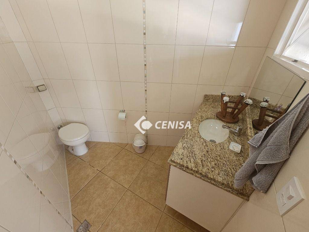 Casa à venda com 3 quartos, 236m² - Foto 7