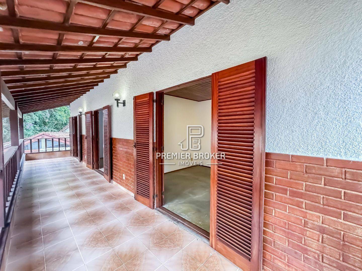 Casa de Condomínio à venda com 4 quartos, 250m² - Foto 25