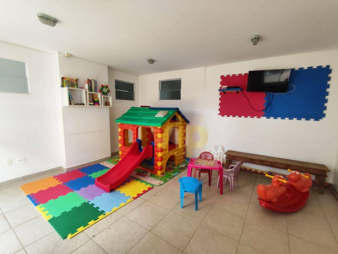 Apartamento à venda com 3 quartos, 150m² - Foto 3