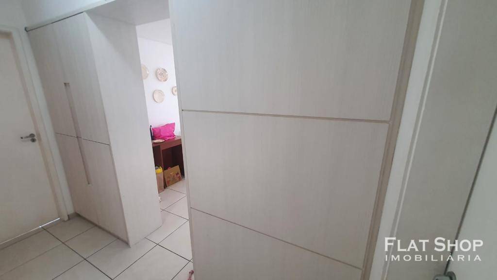 Apartamento à venda com 3 quartos, 134m² - Foto 6