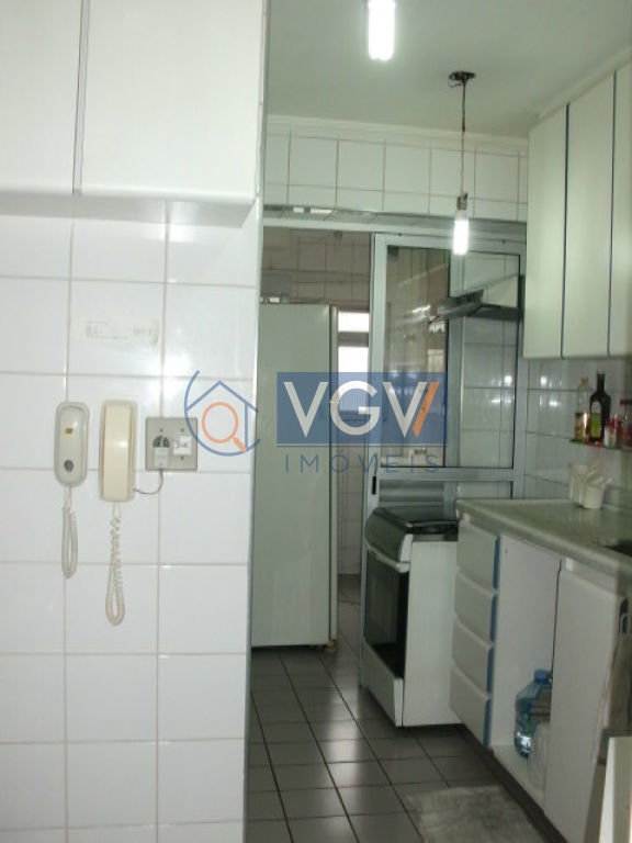 Apartamento à venda com 3 quartos, 80m² - Foto 10