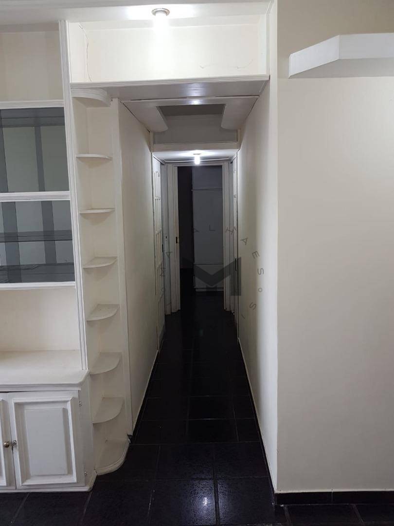 Apartamento à venda com 2 quartos, 60m² - Foto 5