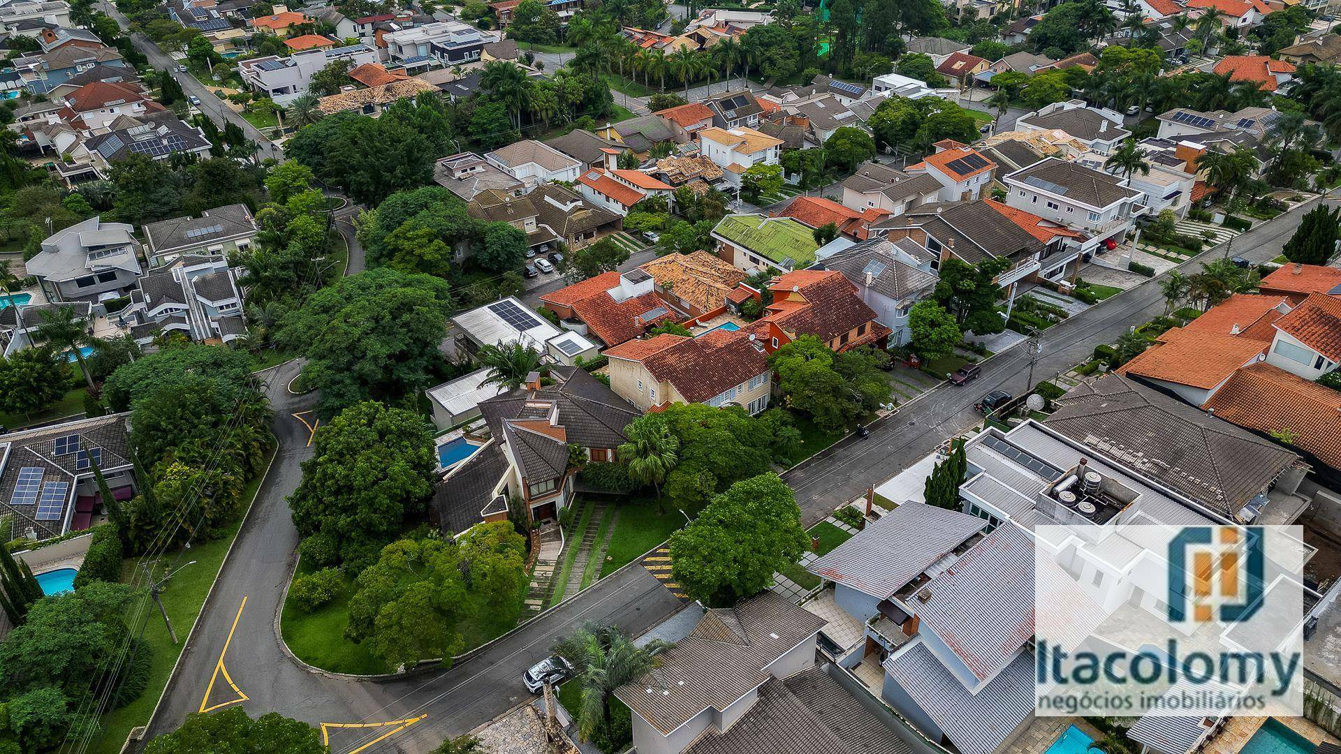 Casa de Condomínio para alugar com 4 quartos, 361m² - Foto 46