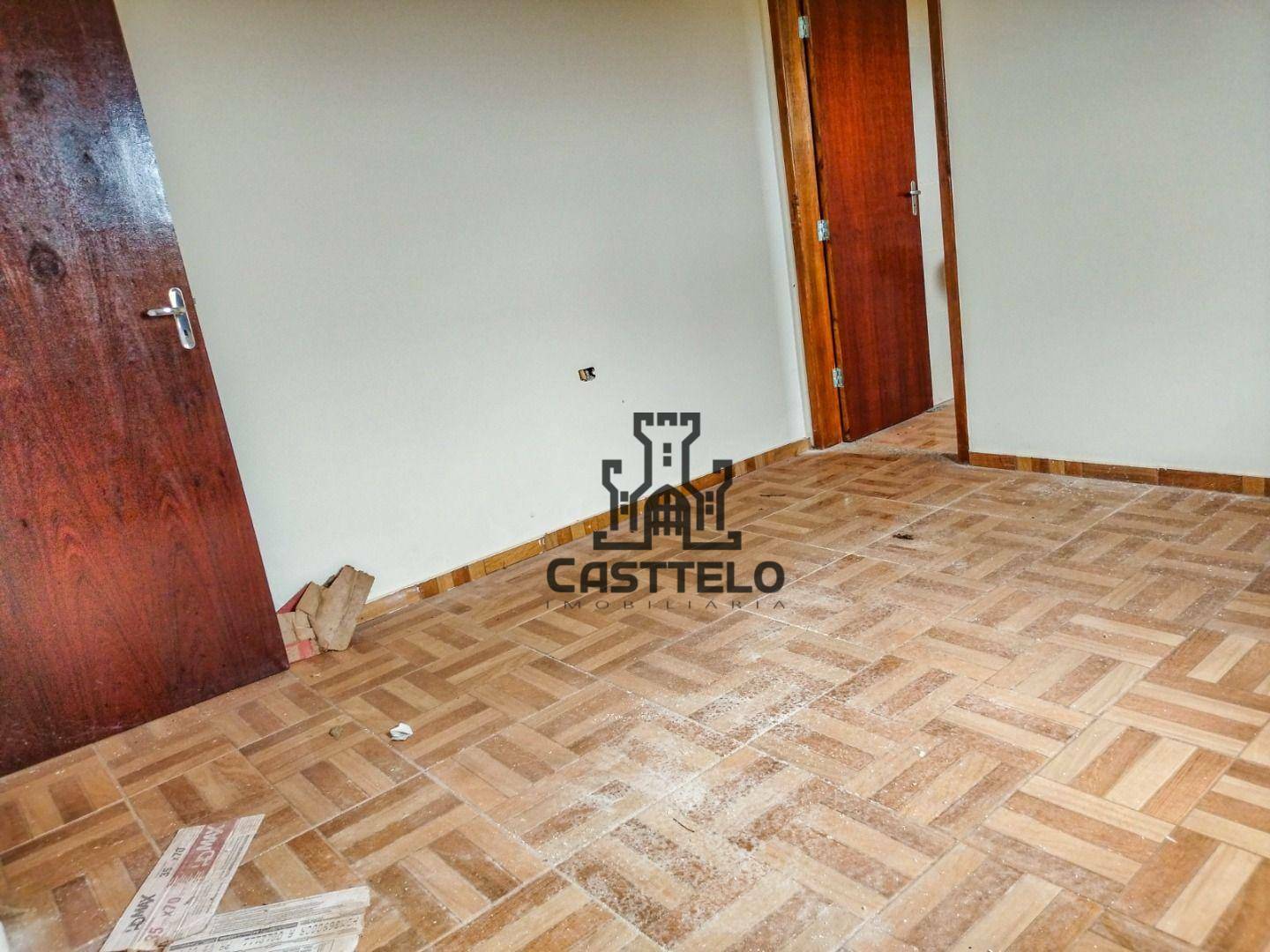 Casa à venda com 2 quartos, 70m² - Foto 7