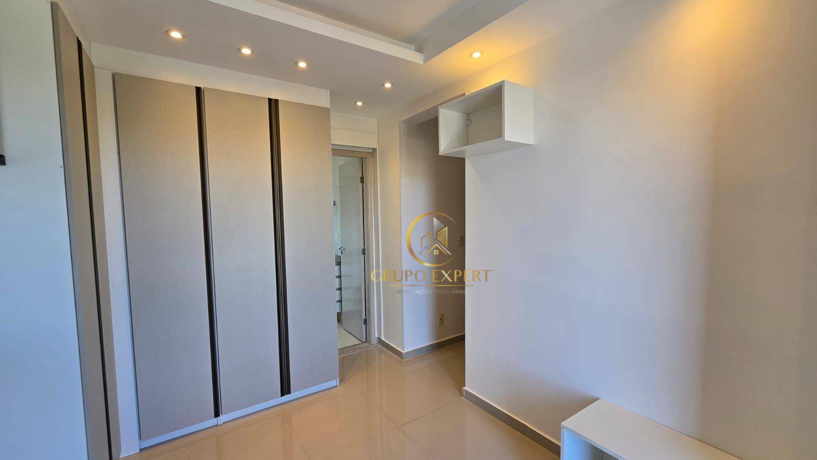 Apartamento para alugar com 3 quartos, 94m² - Foto 11