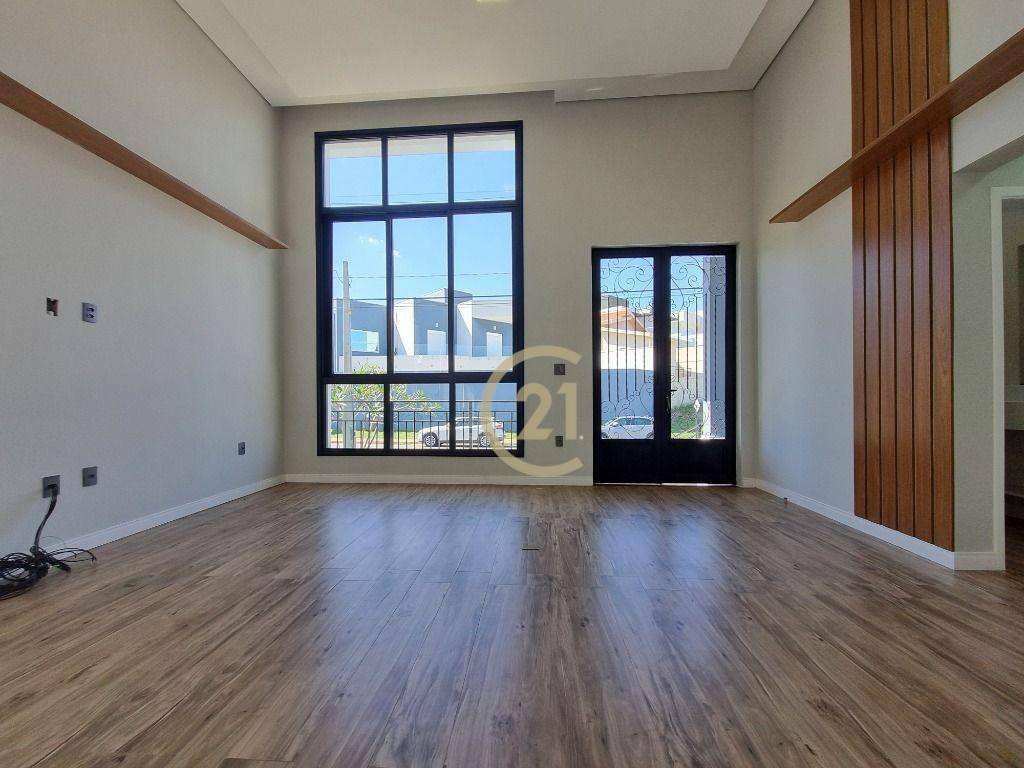 Casa de Condomínio à venda com 3 quartos, 270m² - Foto 2