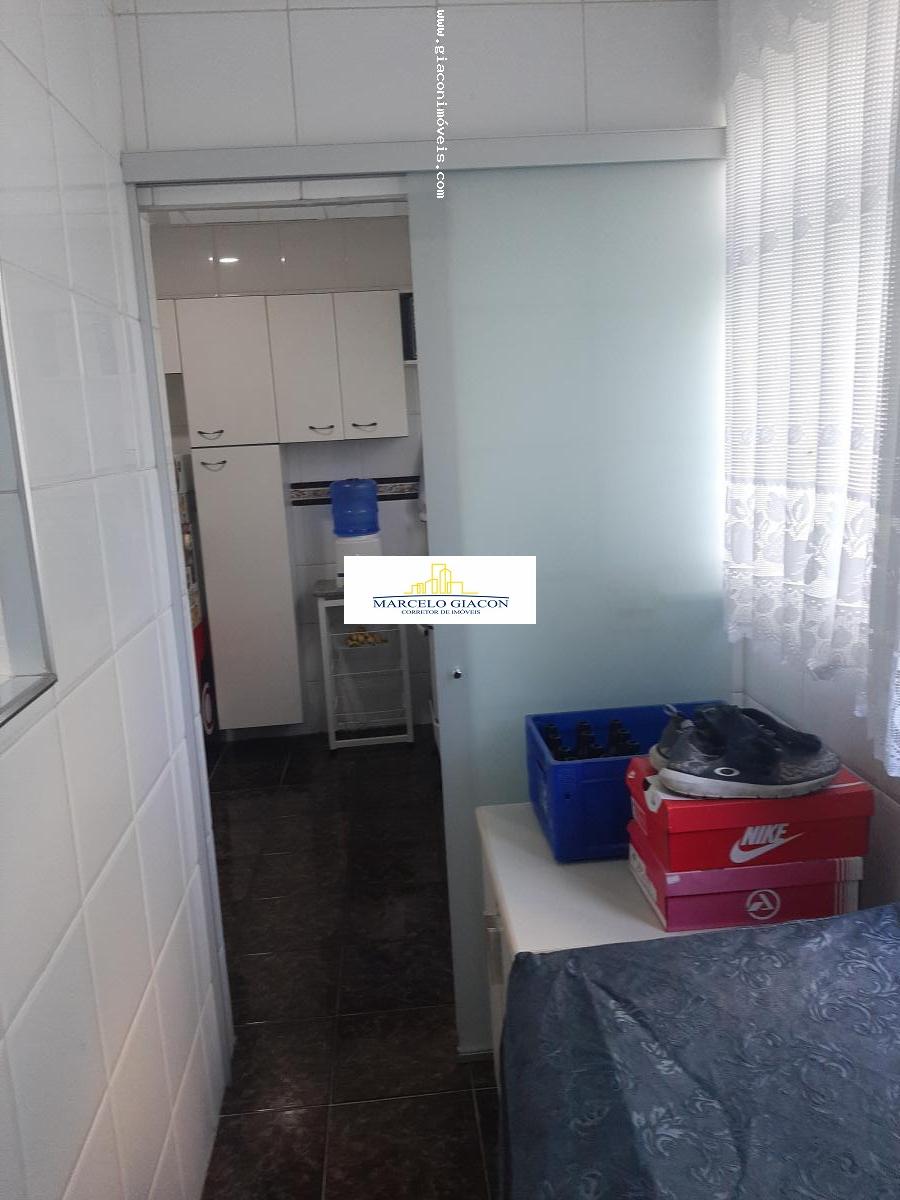 Apartamento à venda com 3 quartos, 90m² - Foto 3