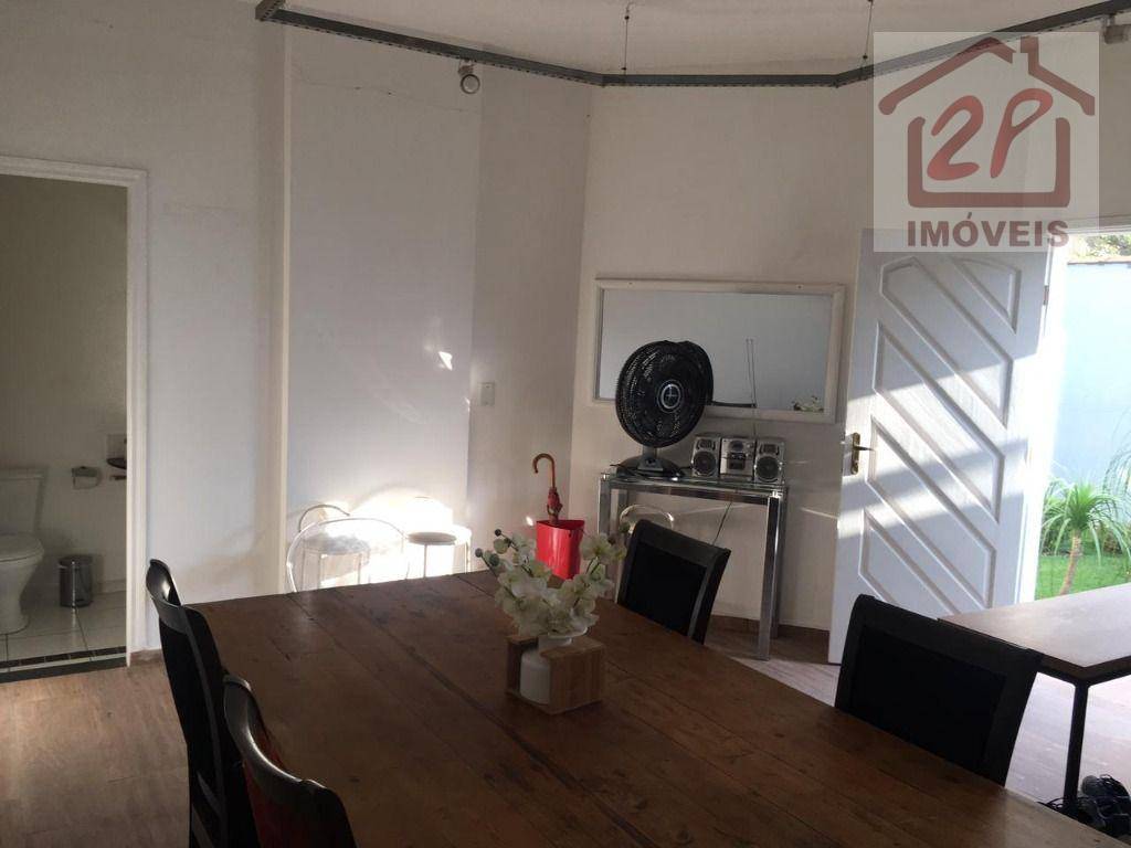 Casa, 3 quartos, 230 m² - Foto 6