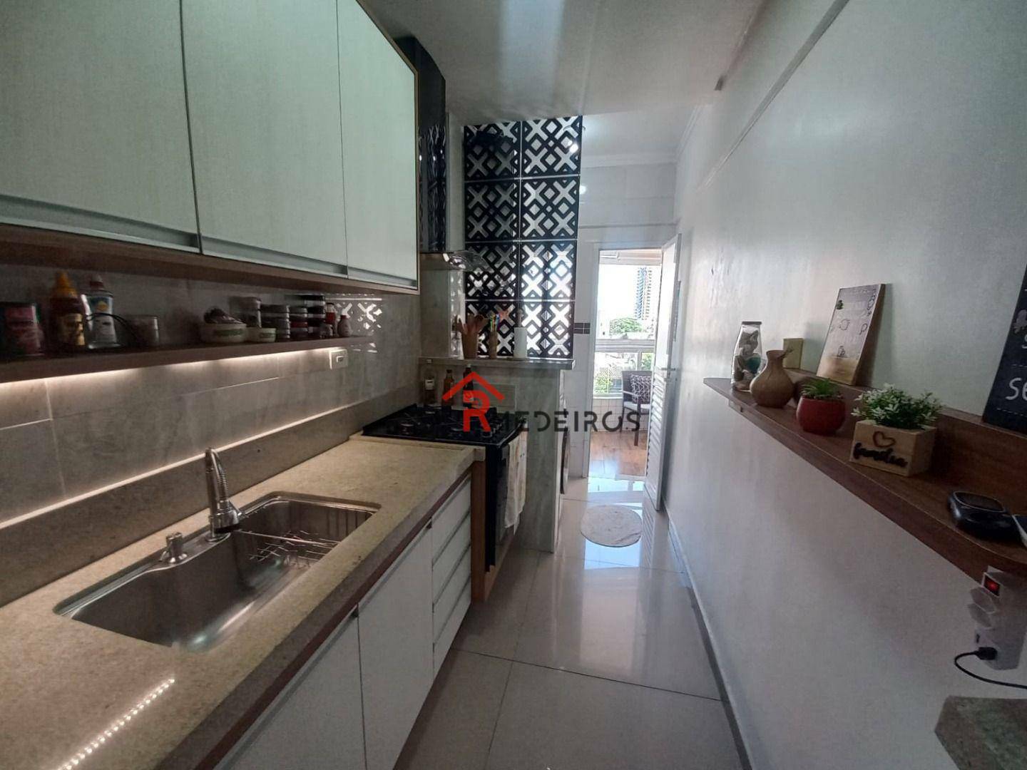 Apartamento à venda com 2 quartos, 72m² - Foto 7