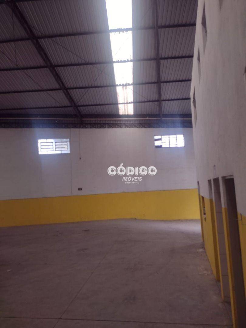 Depósito-Galpão-Armazém para alugar, 500m² - Foto 2