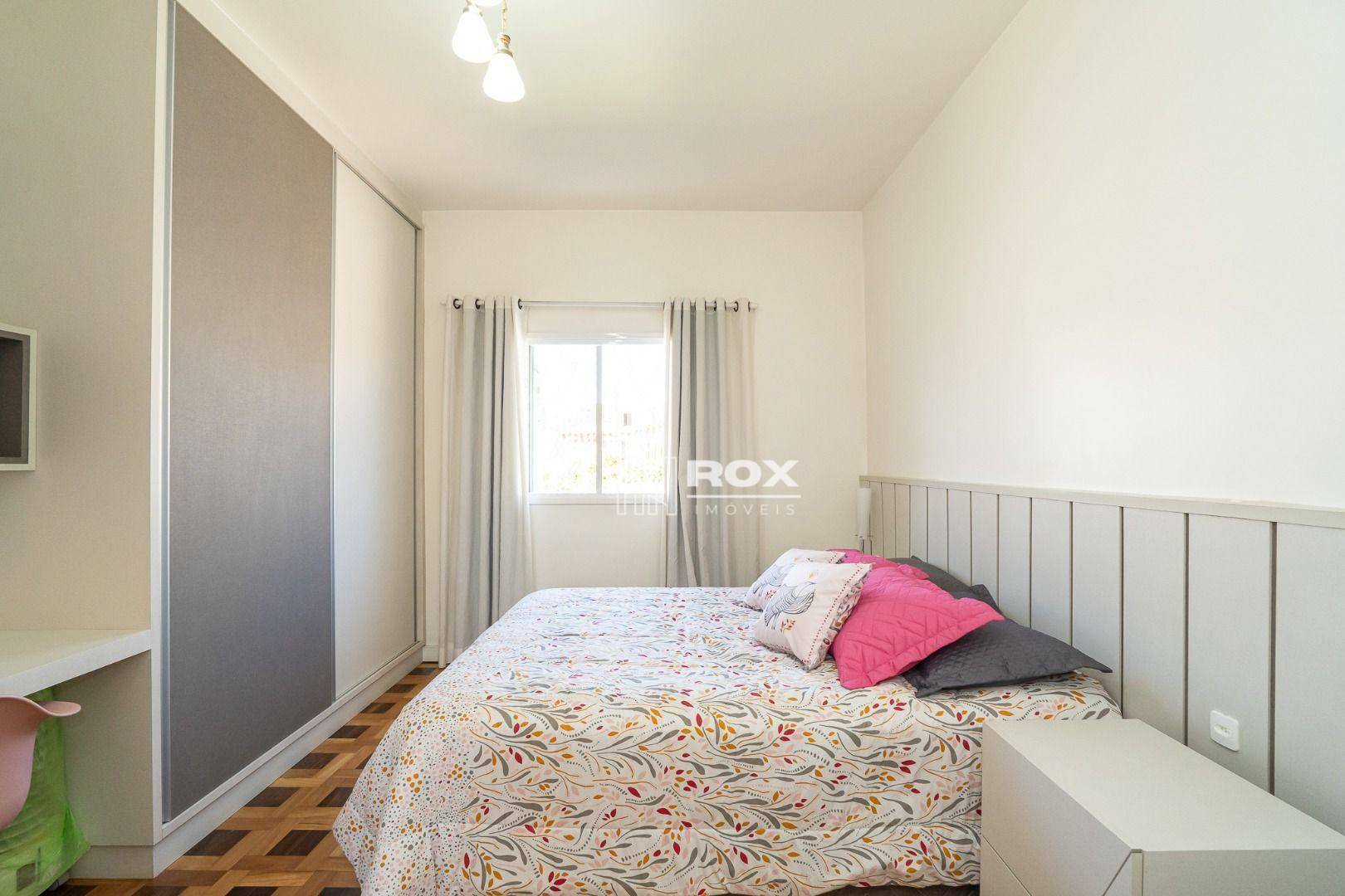 Casa à venda com 3 quartos, 190m² - Foto 17