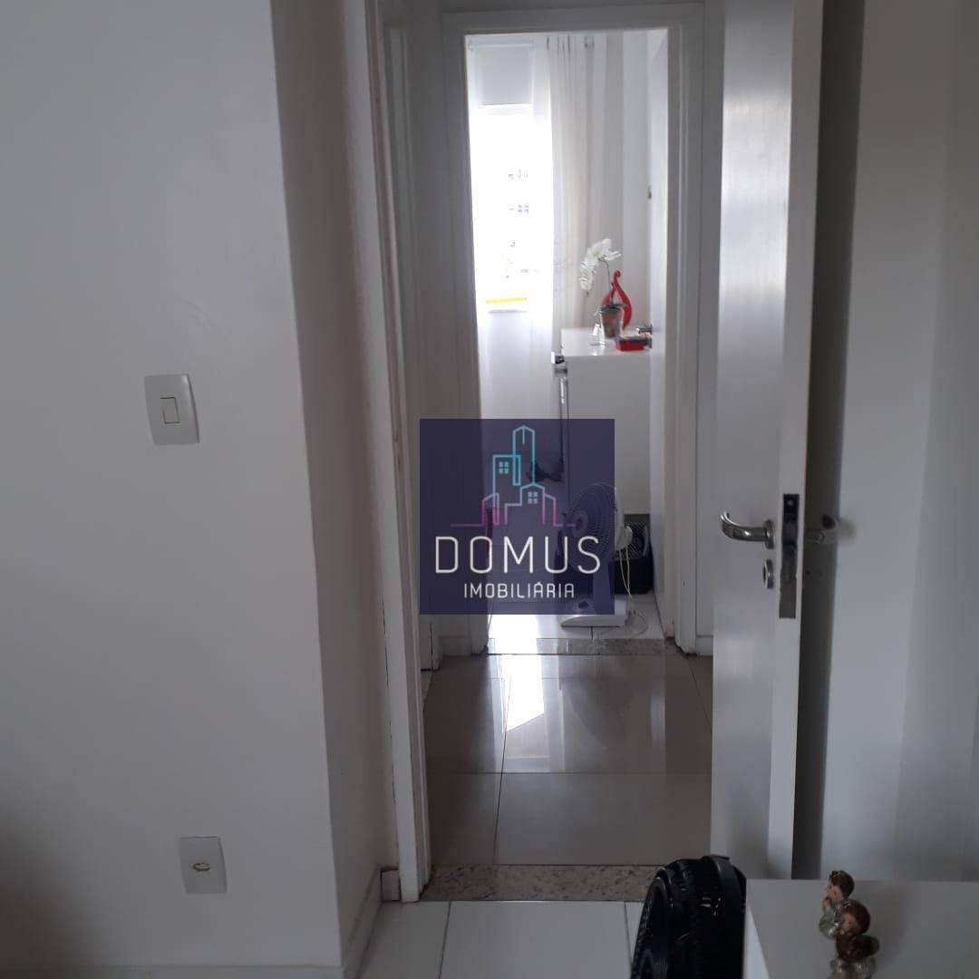 Apartamento à venda com 2 quartos, 70m² - Foto 7