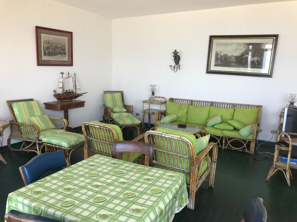 Apartamento à venda com 4 quartos, 220m² - Foto 4