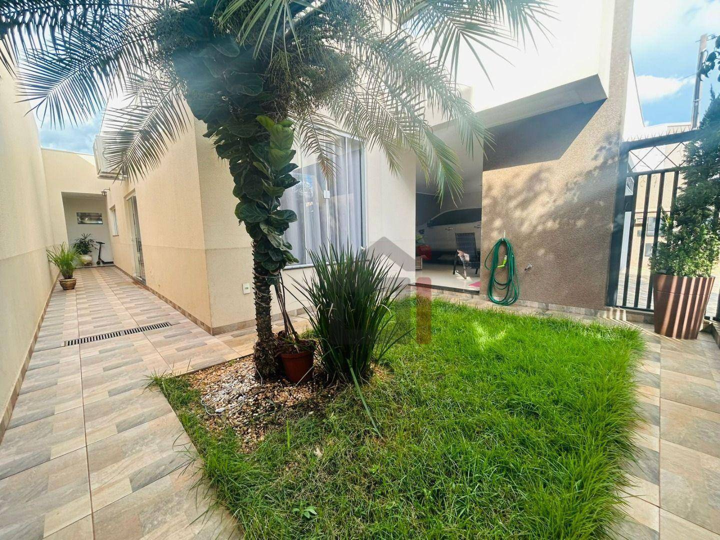 Casa, 3 quartos, 195 m² - Foto 2