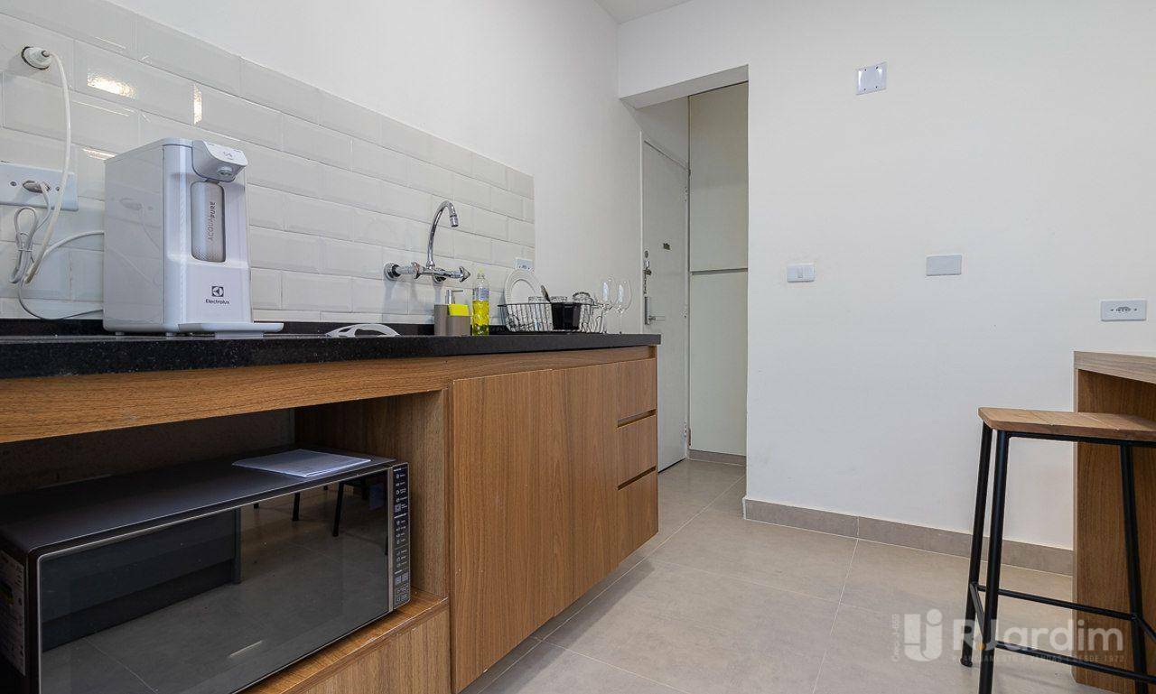 Apartamento para alugar com 4 quartos, 135m² - Foto 35