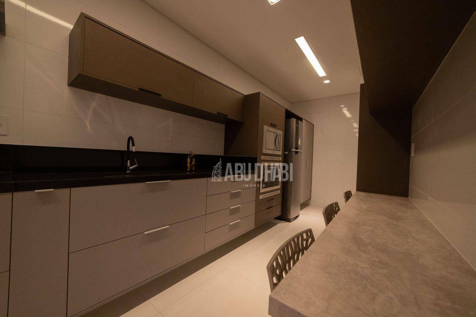 Apartamento à venda com 3 quartos, 134m² - Foto 17