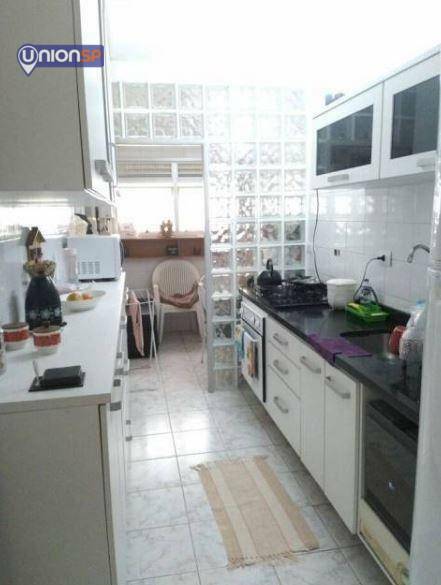 Apartamento à venda com 2 quartos, 66m² - Foto 12