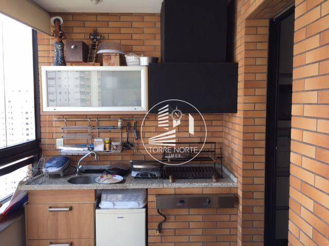 Apartamento à venda com 4 quartos, 196m² - Foto 22