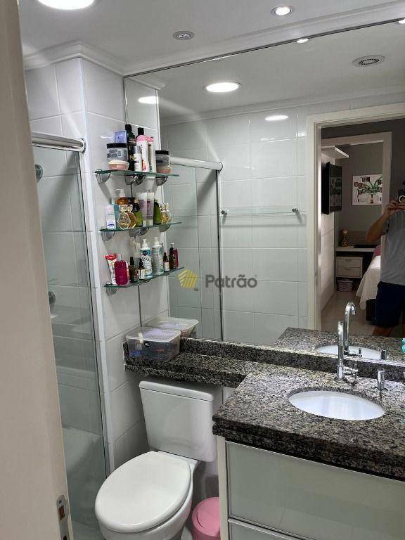 Apartamento à venda com 2 quartos, 67m² - Foto 7