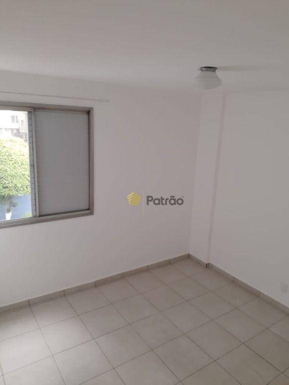 Apartamento à venda com 2 quartos, 47m² - Foto 4